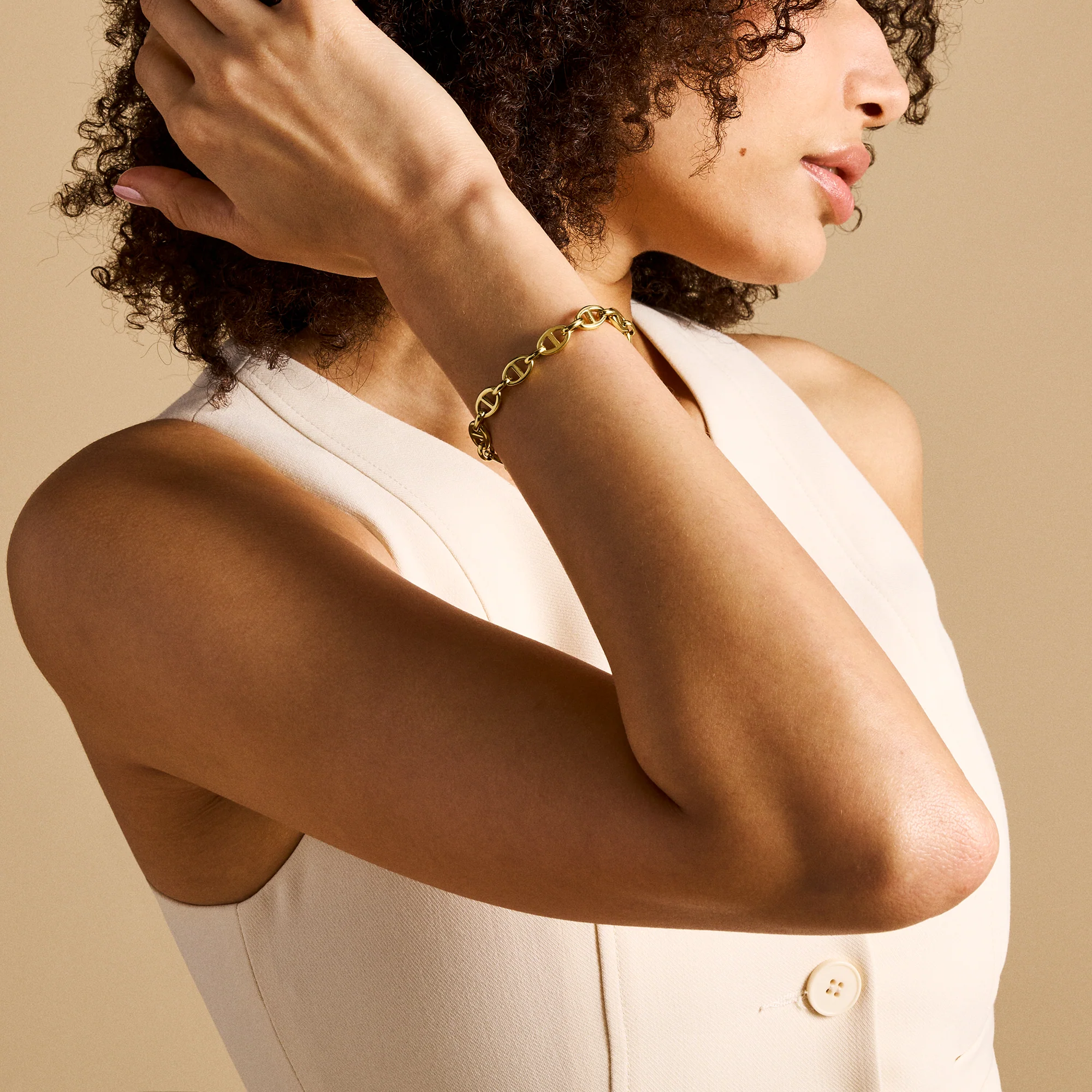 Heritage D-Link Gold-Tone Stainless Steel Chain Bracelet - Image 4