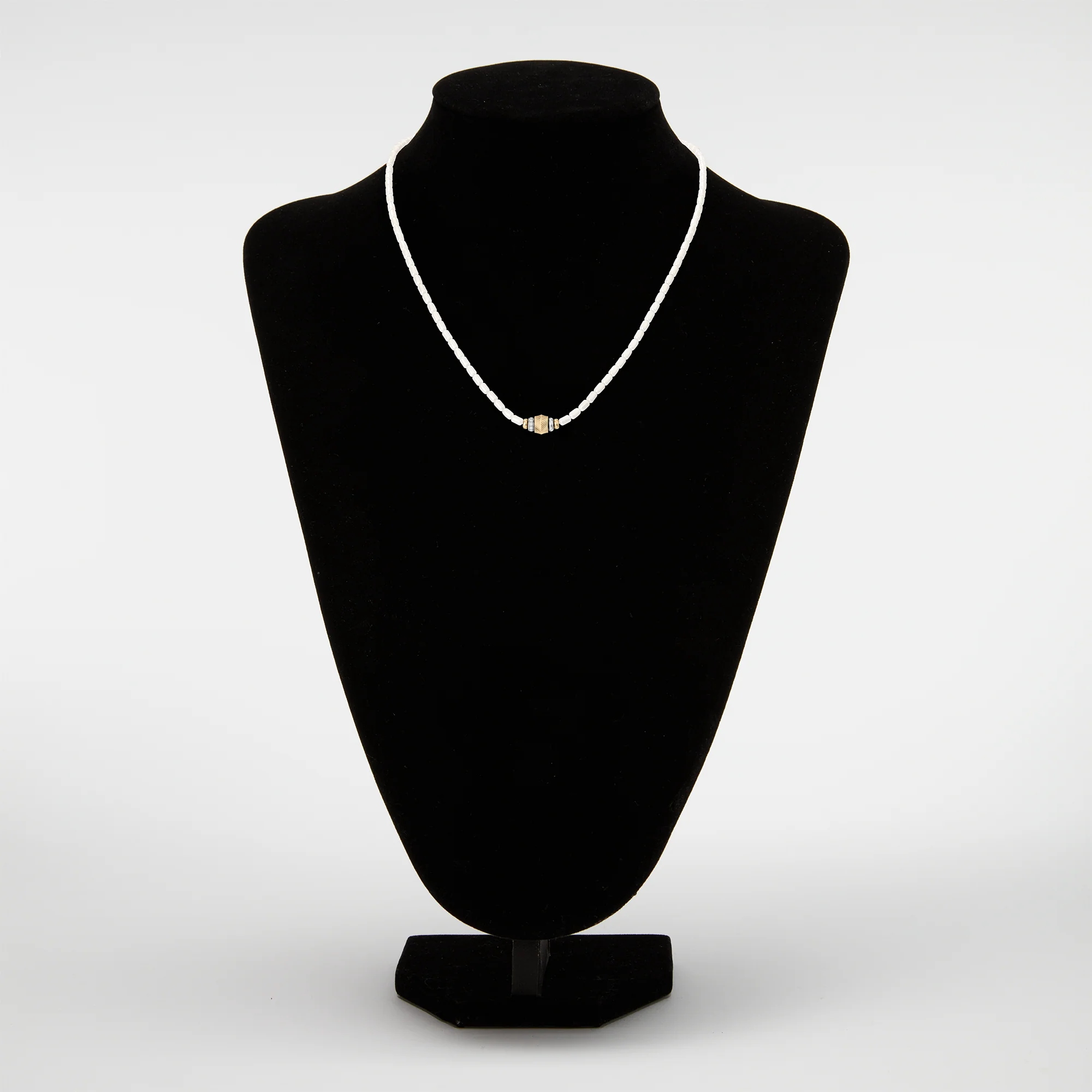 Harlow Rondelles White Acrylic Pearl Stainless Steel Station Necklace - Image 5