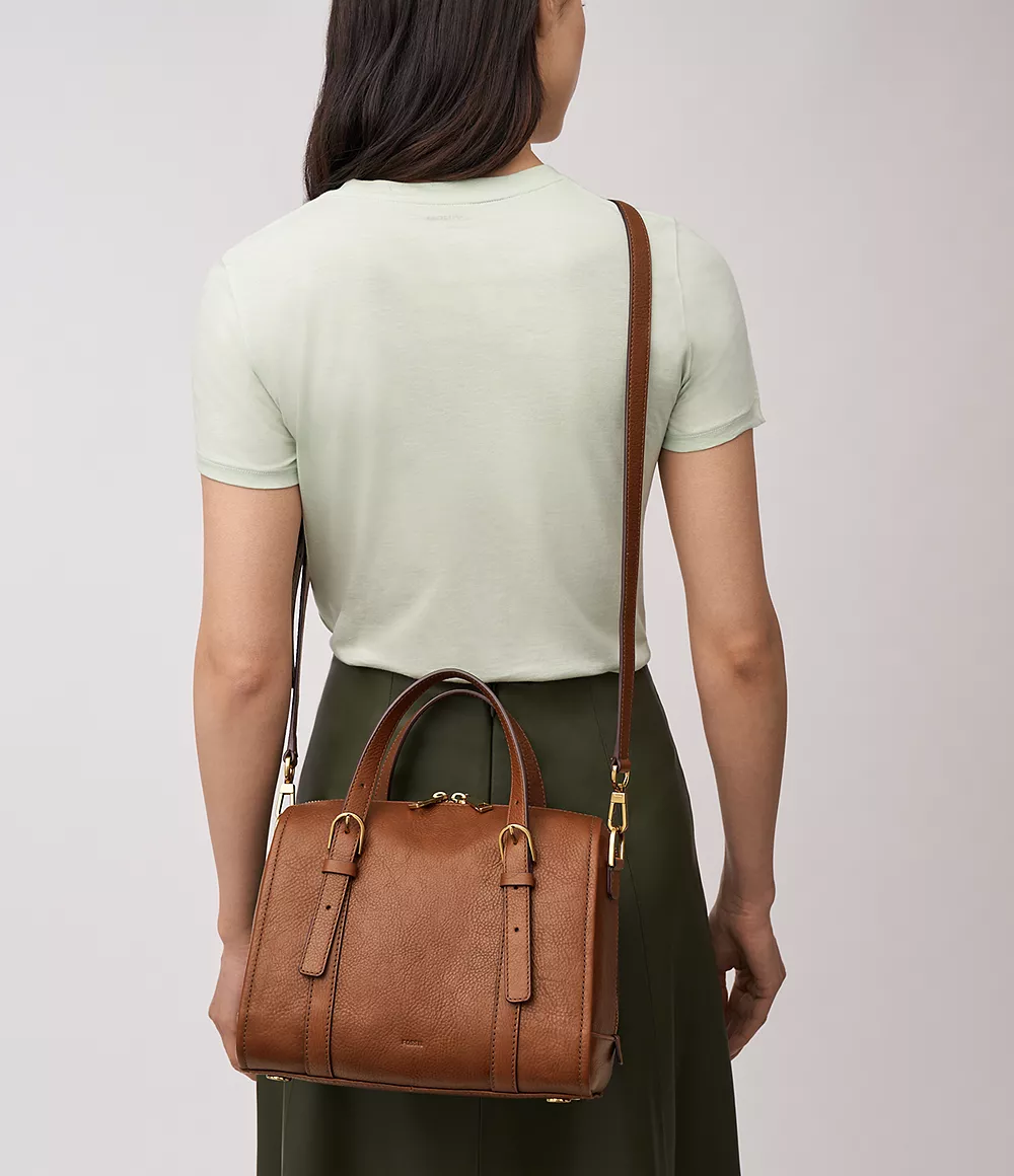 Carlie Satchel - Image 5